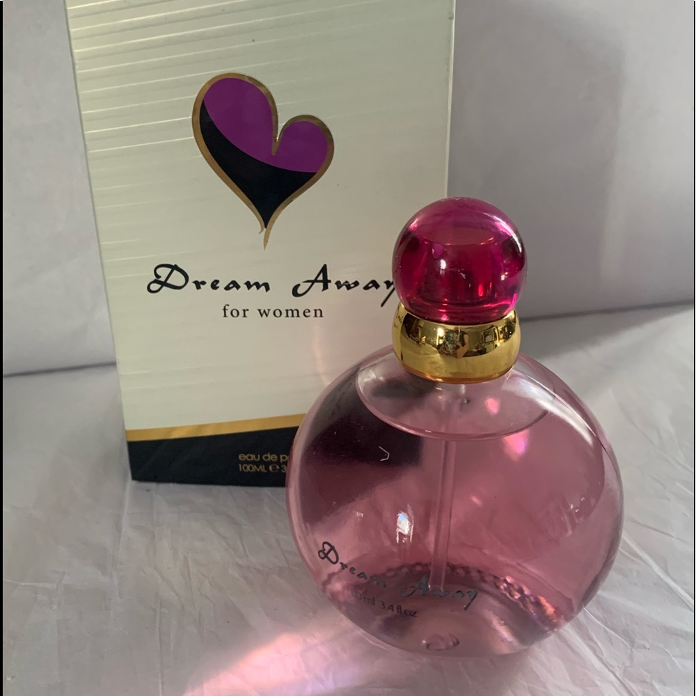 😊Perfume Sandora fragrances                     Dream Away for women